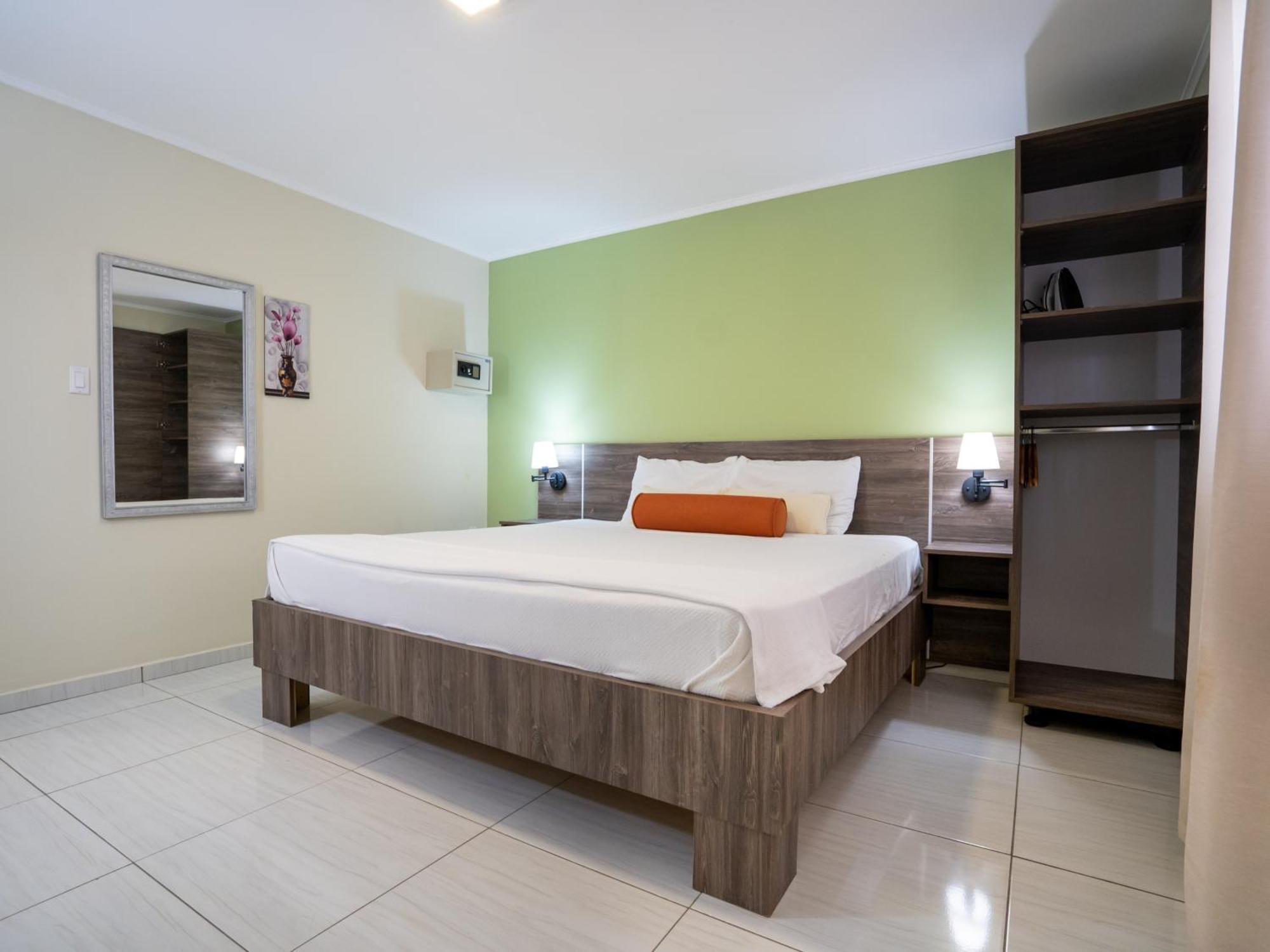 Delynne Boutique Hotel يلمستاد المظهر الخارجي الصورة